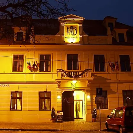 Hejtmansky Dvur Hotel Slany