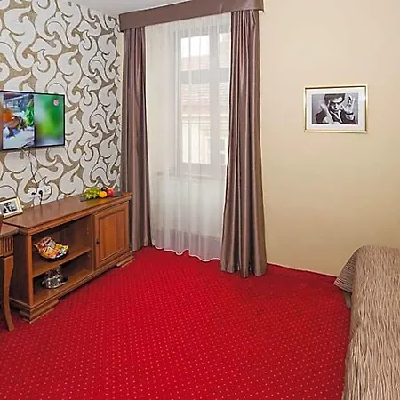 Hejtmansky Dvur ホテル Slaný